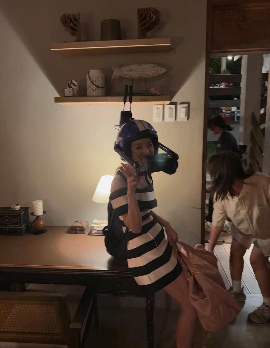 Jisoo Interactions tweet media