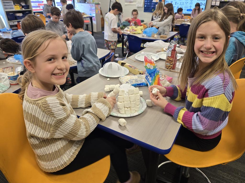 Mrs. Molchen tweet media