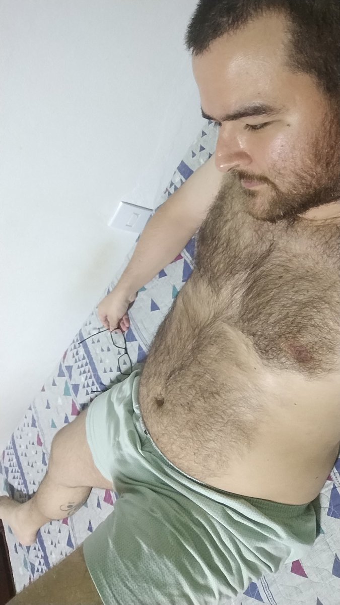 Vamberto_Jr's tweet photo. Cansado #bear #hairy #peludo https://t.co/kV7ou6SMhZ