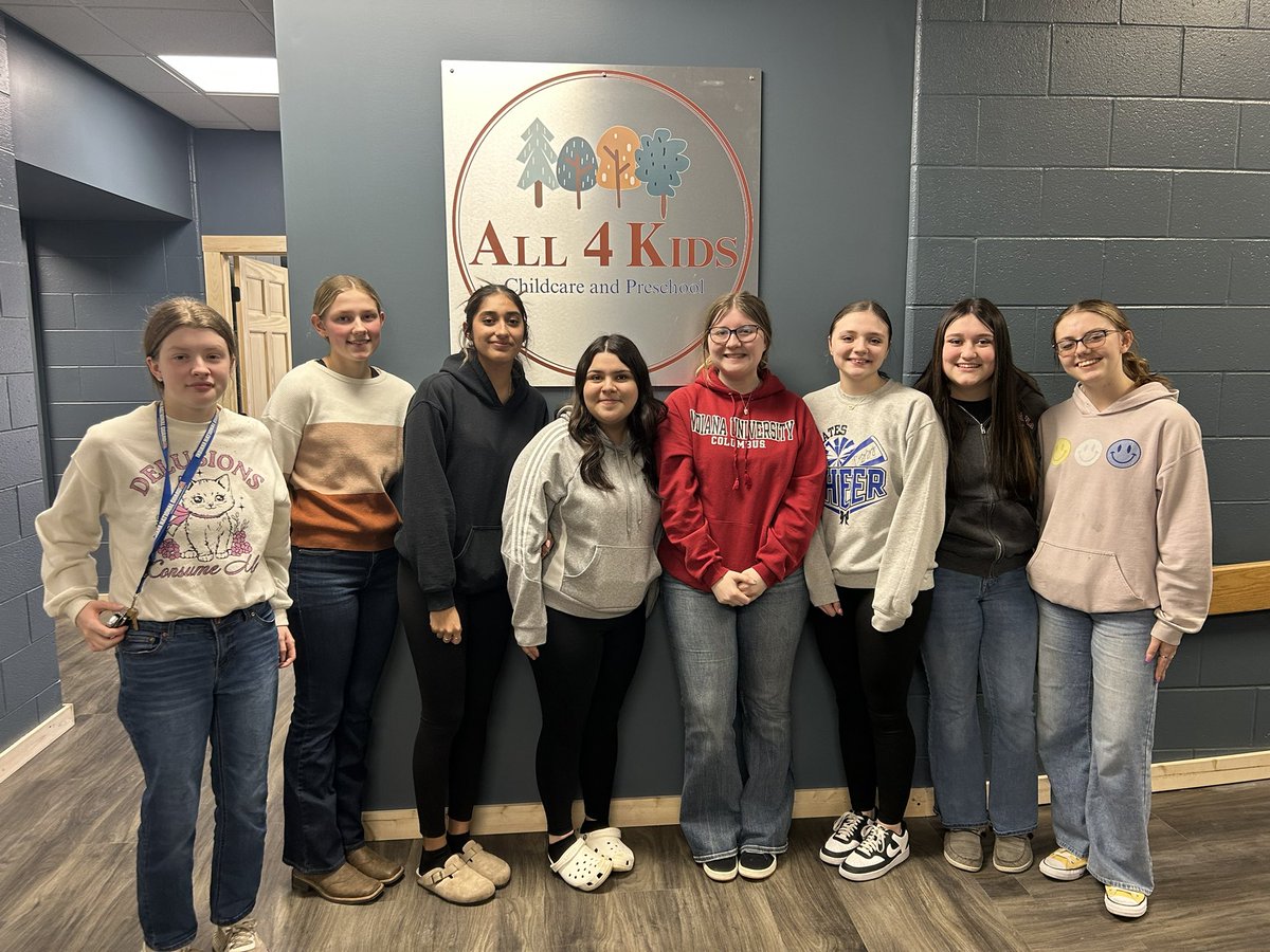 Mrs. Comer tweet media