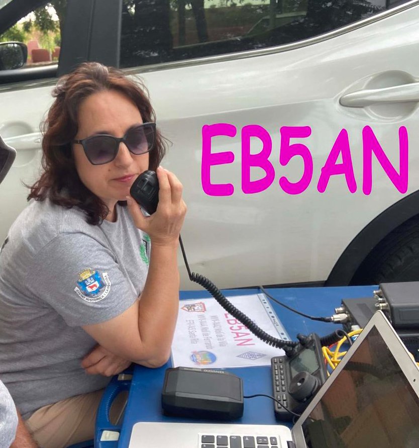 W6MOQ's tweet photo. 👸 #YL {young lady} #hamradio 💯
🌺 🌺 #EB5AN Mª Carmen Trujillo Zamora in #Spain 🇪🇦 🇪🇦 🇪🇦 https://t.co/7MgKEs7O7L