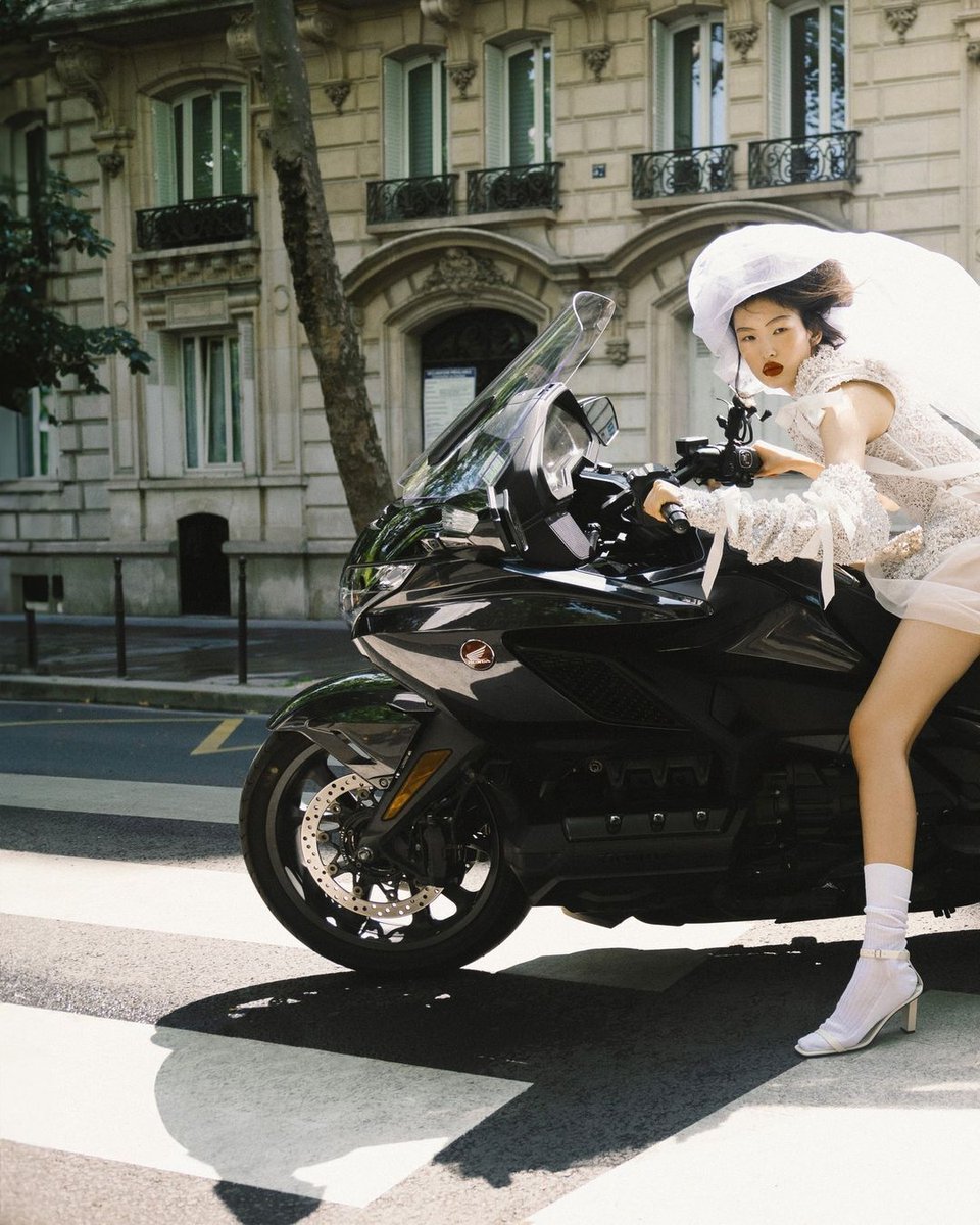 solisolsoli's tweet photo. Ying Oyang for Vogue China https://t.co/0RgD7pLUiJ