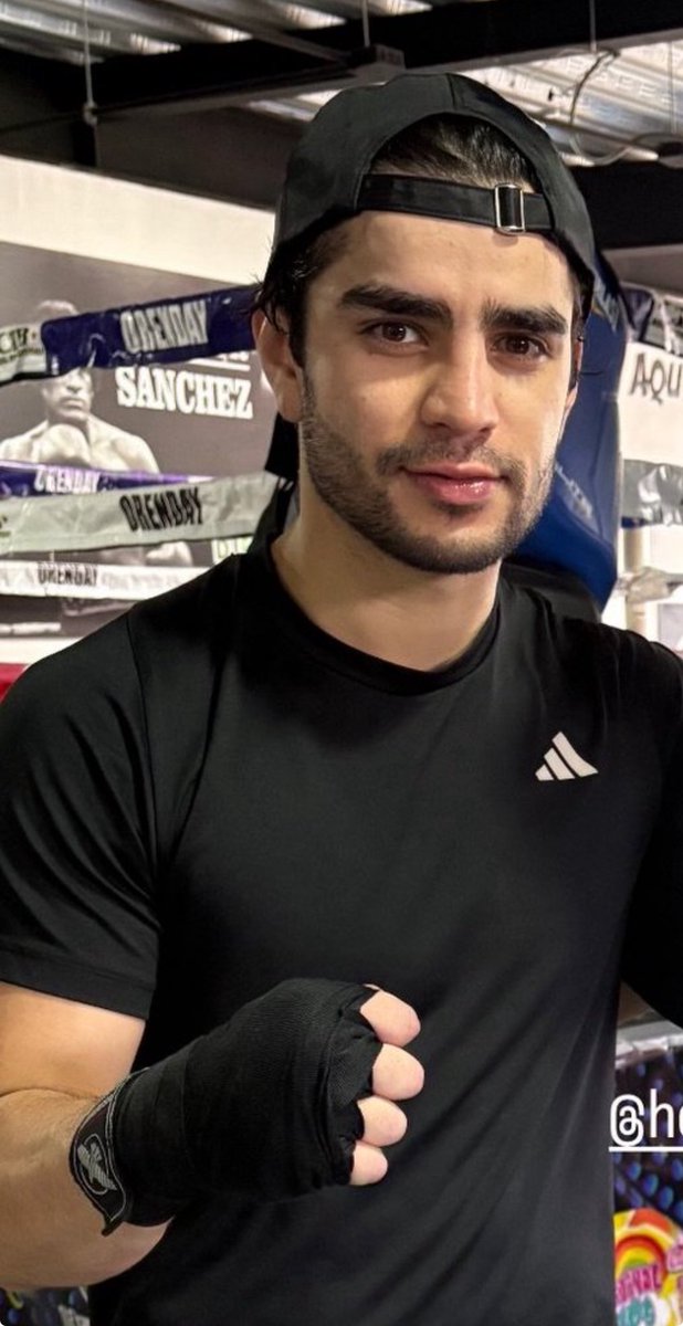 QUE VIVAN LOS HOMBRES (aarón mercury)