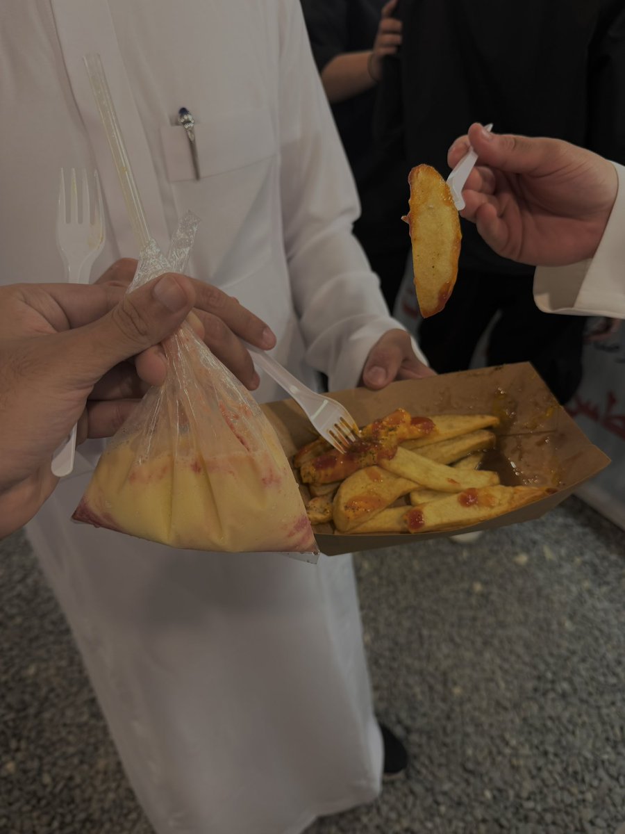 خَالد tweet media