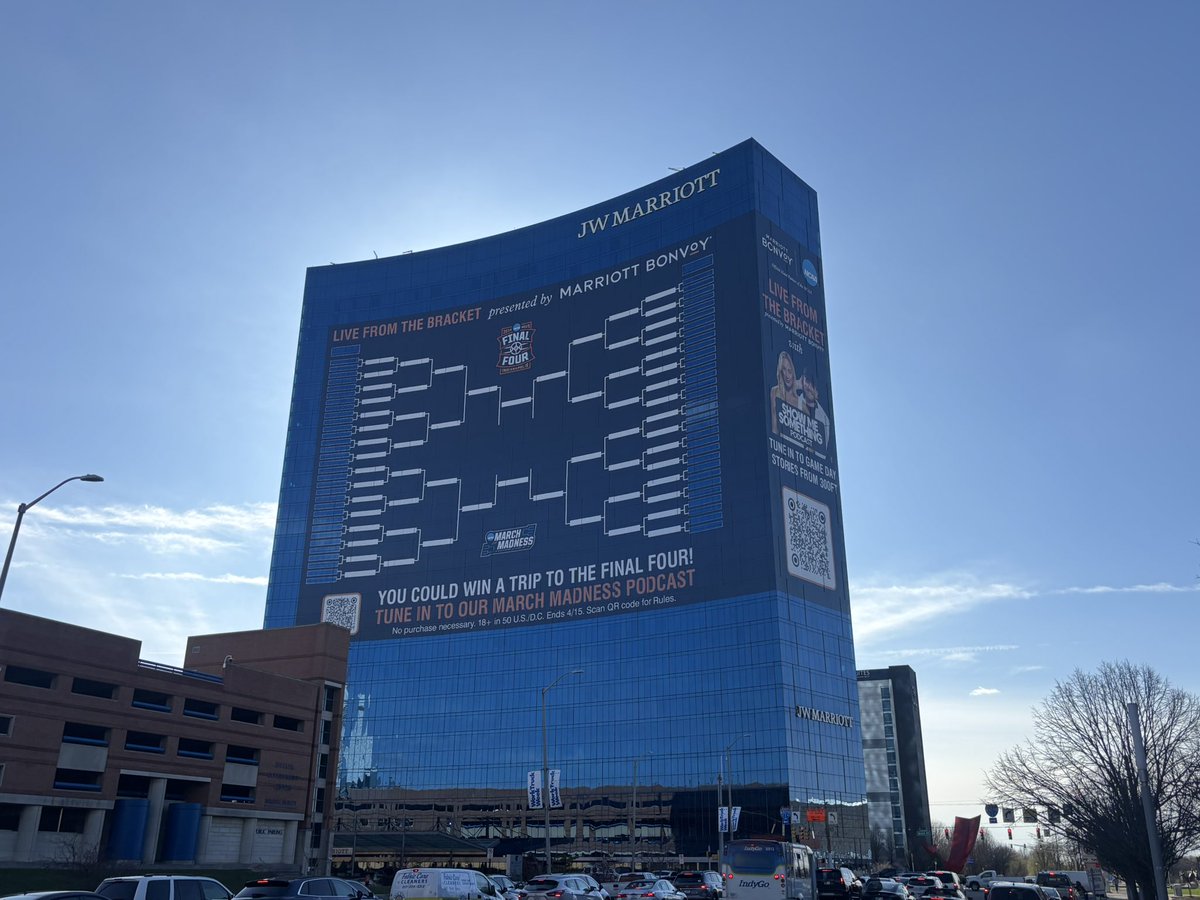 RyanMorseWx's tweet photo. Ready for March Madness! The JW Marriott giant bracket is complete in Indianapolis. https://t.co/LmD6NbpNu4