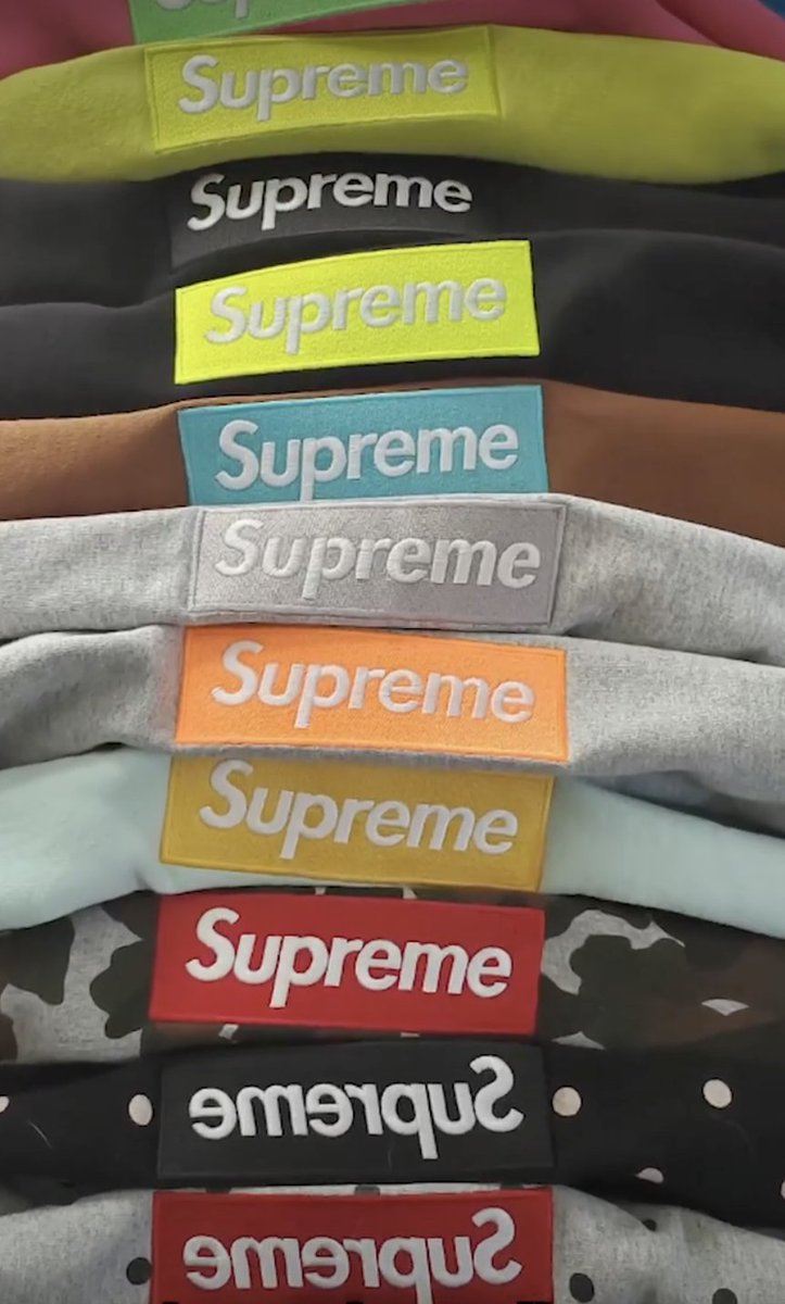 JustFreshKicks's tweet photo. Tyshawn Jones says he was the first skater paid a salary by Supreme 🛹

He went from making just $500 a month to $83k a month ($1M a year) just to wear the brand daily. https://t.co/85DXnlSg4E