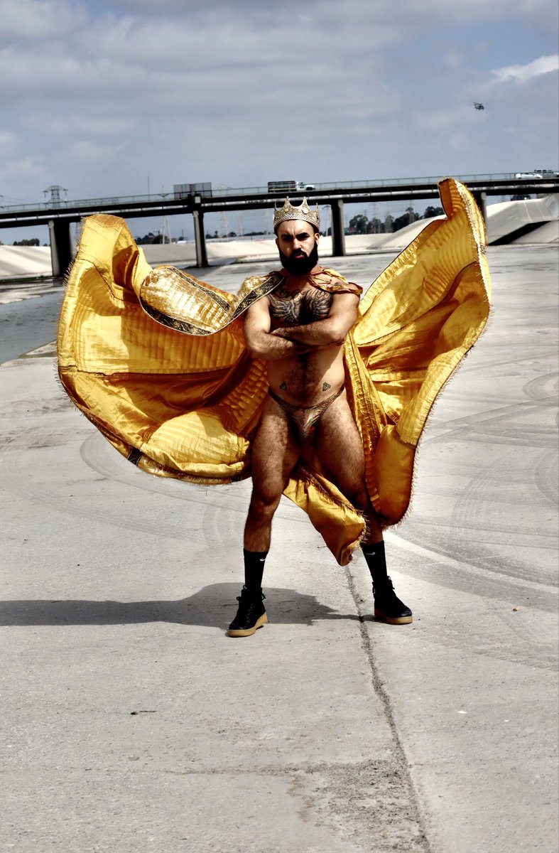 georeyphotos's tweet photo. #TBT Is he a Go-go King? No he’s the King of Go-gos @ZaddyBigD #gogo #gogolife #gogodancer #hairy #hairybear #bear #musclebear #georeyphotagraphy #supportlocalartists https://t.co/YQIjvpgOhJ