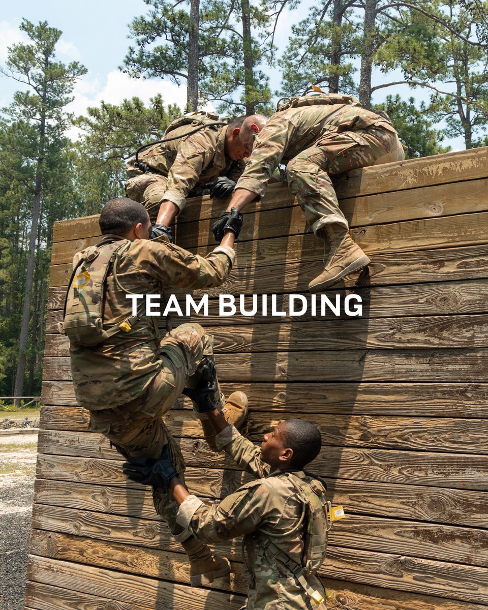 National Guard tweet media