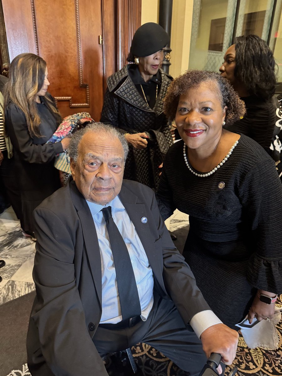 Tameika Isaac Devine tweet media