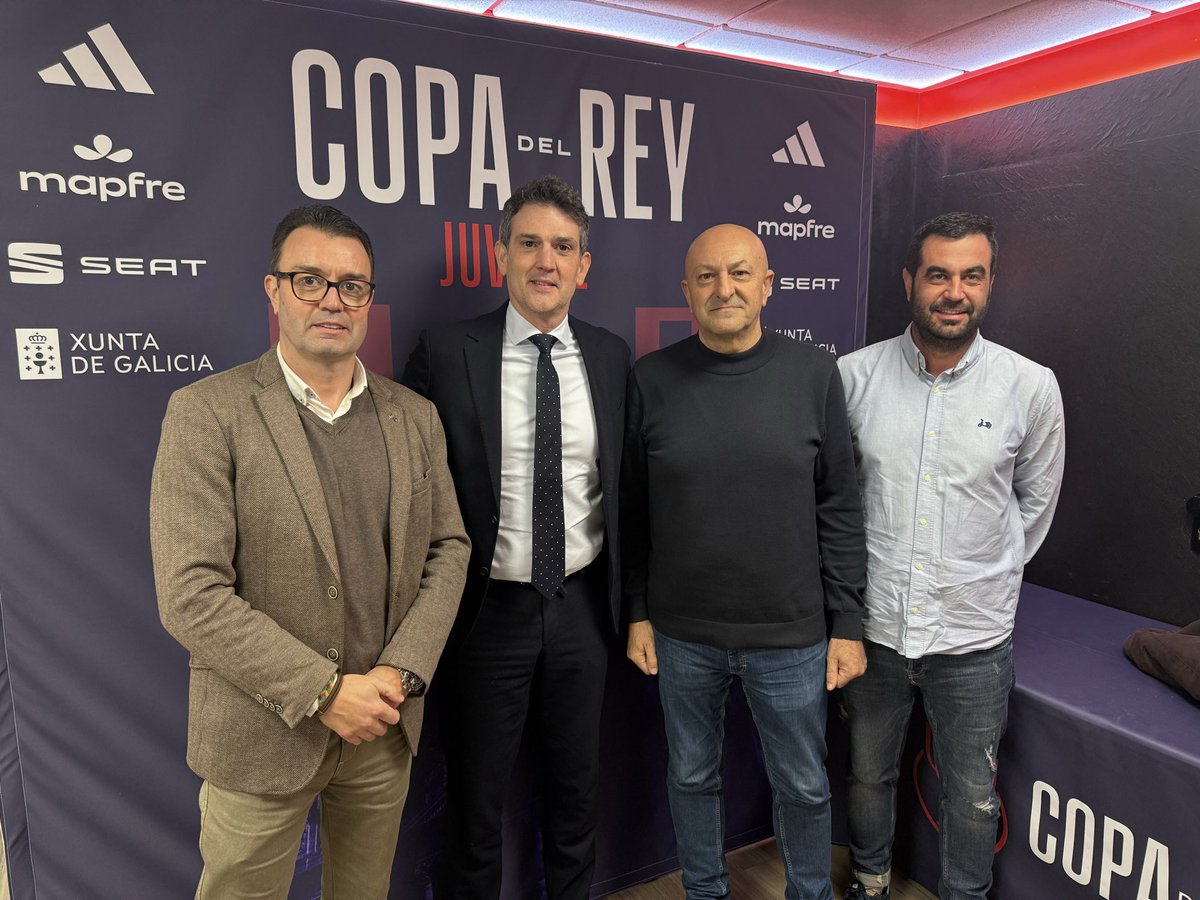 JavierAriasFouz's tweet photo. Emoción hasta el final en las semis de la Copa del Rey Juvenil entre el @RCDeportivo y el @FCBarcelona_es con victoria 3-2 para el Barça en la prórroga...el próximo domingo la final contra el @RealBetis https://t.co/mn7NaK0h8Q
