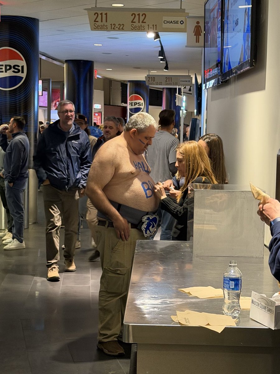 Dave Portnoy tweet media