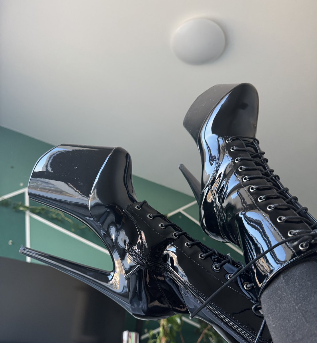 Ghostwave tweet media