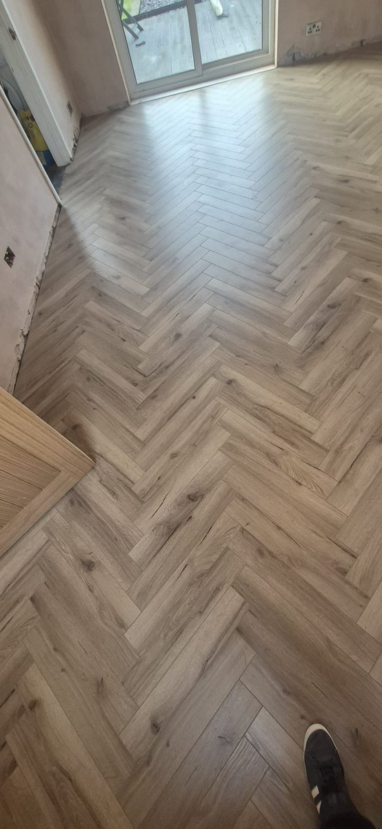 FCFdenton's tweet photo. Herringbone just looks so stylish 😍 https://t.co/c4FcVgj0Y7