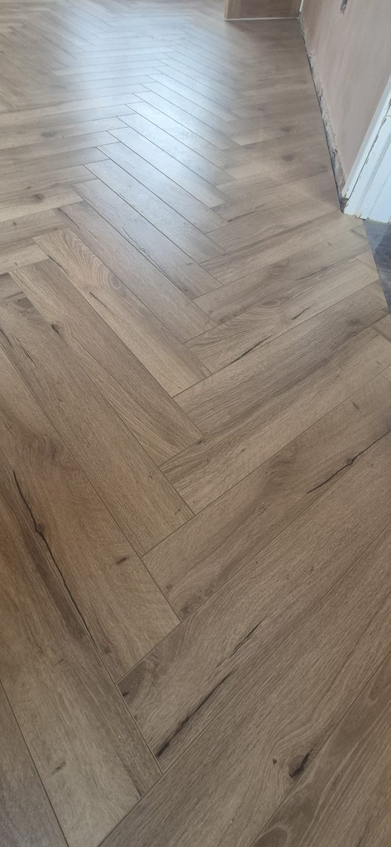 FCFdenton's tweet photo. Herringbone just looks so stylish 😍 https://t.co/c4FcVgj0Y7