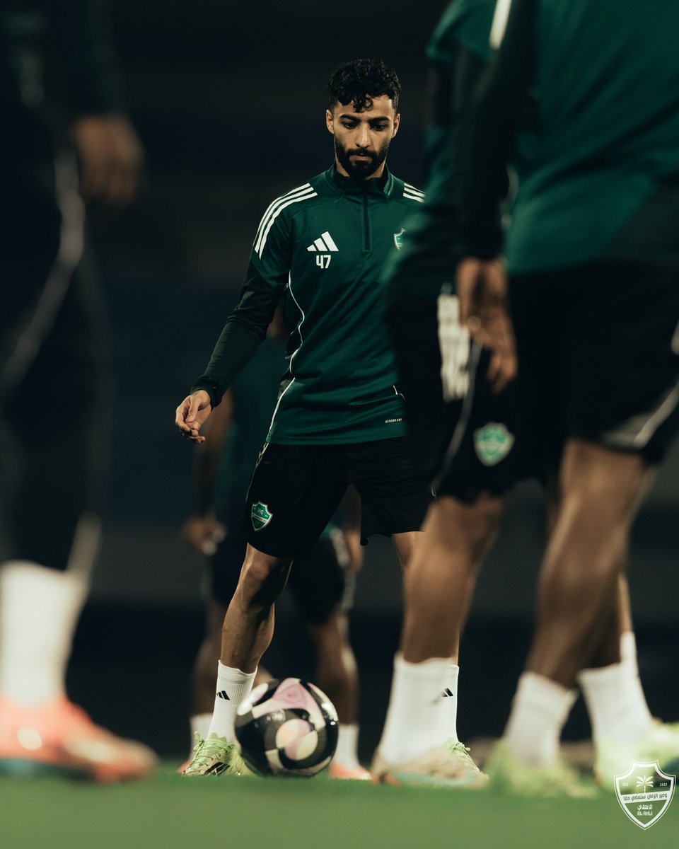 ALAHLI_FC's tweet photo. التركيز في أعلى درجاته.. استعدادًا لمهمة غد 💪

#الأهلي_القادسية | #دوري_روشن_السعودي https://t.co/nDj7KwTLvo
