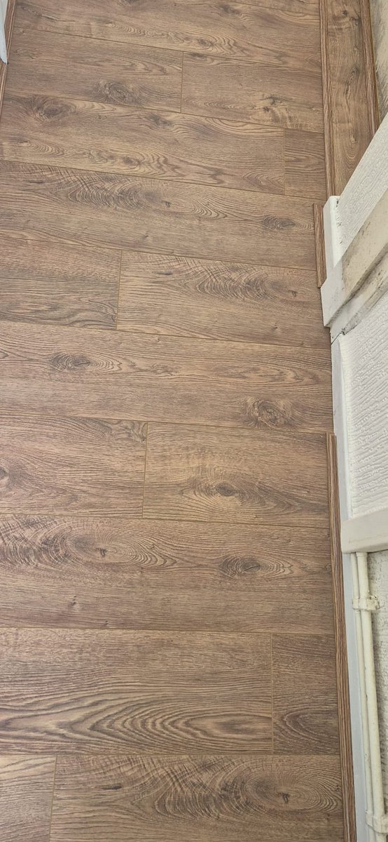FCFdenton's tweet photo. Laminate supplied and fitted. https://t.co/7pVgKSj0f5