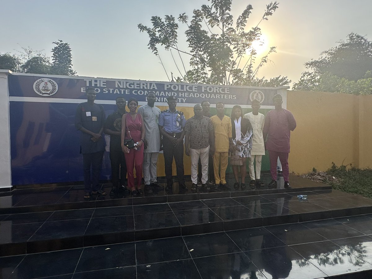 brytest6's tweet photo. The leadership of the National Association of Nigerian Students (NANS), Zone B, led by *Comrade Osagie Bright Nosa* , paid a courtesy visit to *CP Monday Agbonika* , the Commissioner of Police, Edo State. https://t.co/apa9Og3nZ7