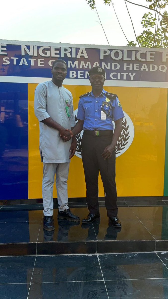 brytest6's tweet photo. The leadership of the National Association of Nigerian Students (NANS), Zone B, led by *Comrade Osagie Bright Nosa* , paid a courtesy visit to *CP Monday Agbonika* , the Commissioner of Police, Edo State. https://t.co/apa9Og3nZ7