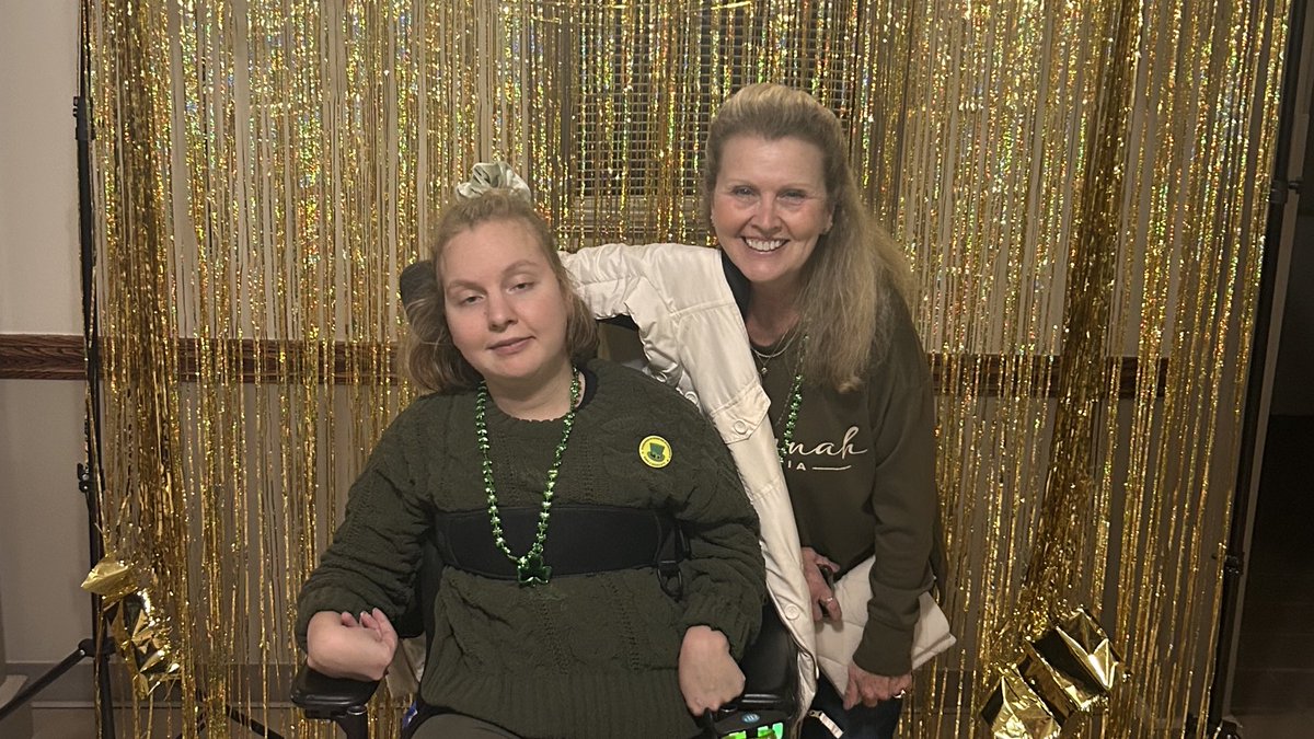 DeepwoodLake's tweet photo. Nearly 200 people attended the #ShamrockShuffle. Many thanks to @LakeMetroparks, @DeepwoodFounda1, #RevolutionPizza, and DJ #BillyJ for supporting the event and a special shout out to the amazing #ParkerHannifan volunteers! The next #FootlooseFriday is 5/1. #EmpowerEngageEnrich https://t.co/Ajh5gVP5YW