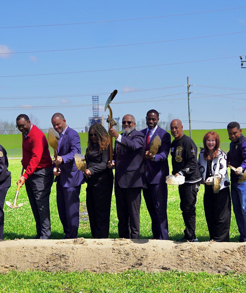 Congressman Troy A. Carter tweet media