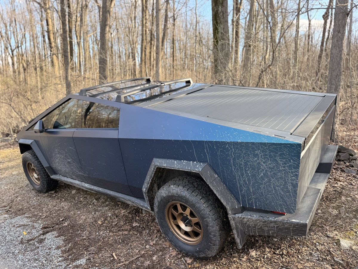 Sean McLellan tweet media