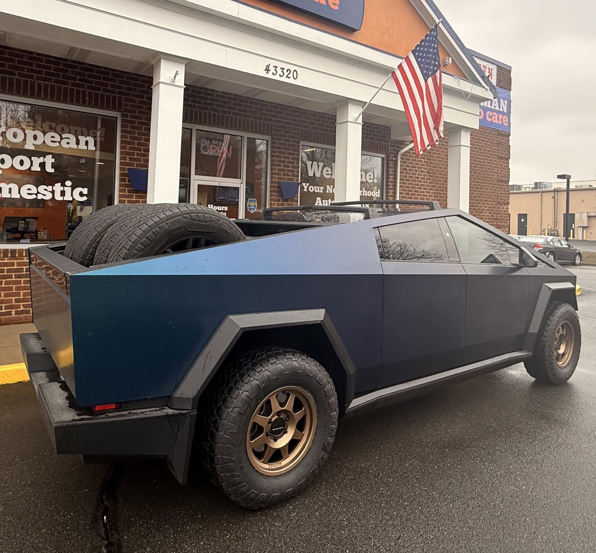 Sean McLellan tweet media