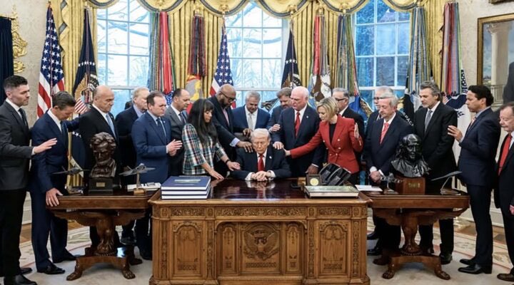 <a href="/mrddmia/">🇺🇸 Mike Davis 🇺🇸</a> Fuck off Maga cult