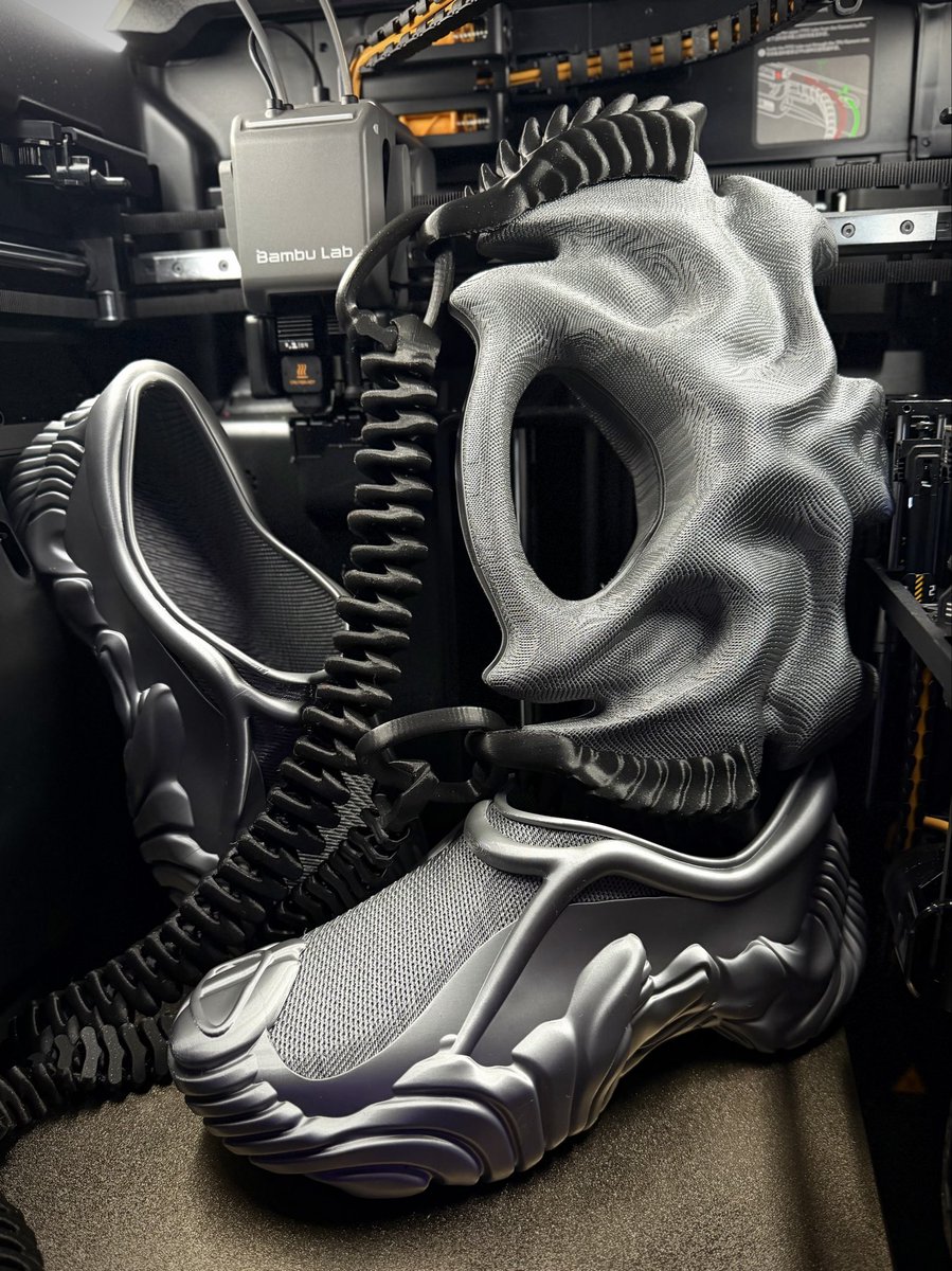 ItsBoyinSpace tweet media