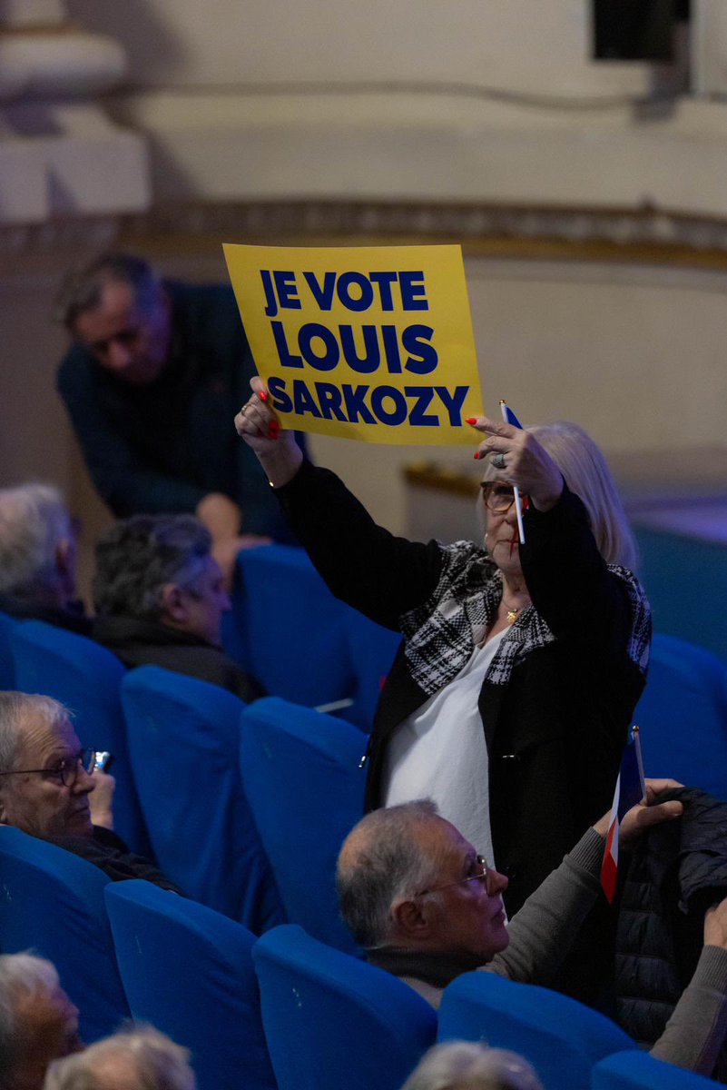 Louis Sarkozy tweet media