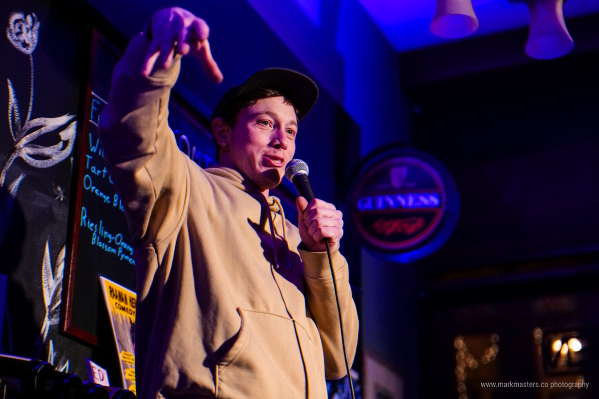 Mark Masters tweet media