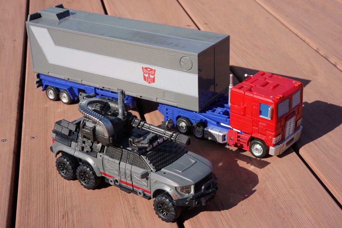 TFsource - Toy Store tweet media