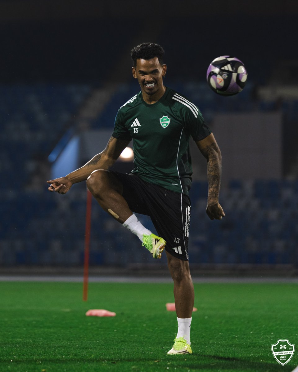 ALAHLI_FC's tweet photo. ✊🟢

#الأهلي_القادسية | #دوري_روشن_السعودي https://t.co/WOW5TZt2mD