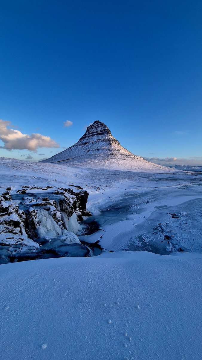 Filo_Rossi's tweet photo. Monte Kirkjufell, Islanda 🇮🇸 https://t.co/k4mTTFLT4W