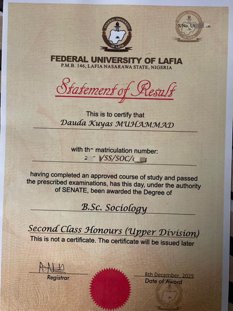 DaudaKuyas's tweet photo. And finally the Degree is here 🥹💯 https://t.co/vC0z8vAp27