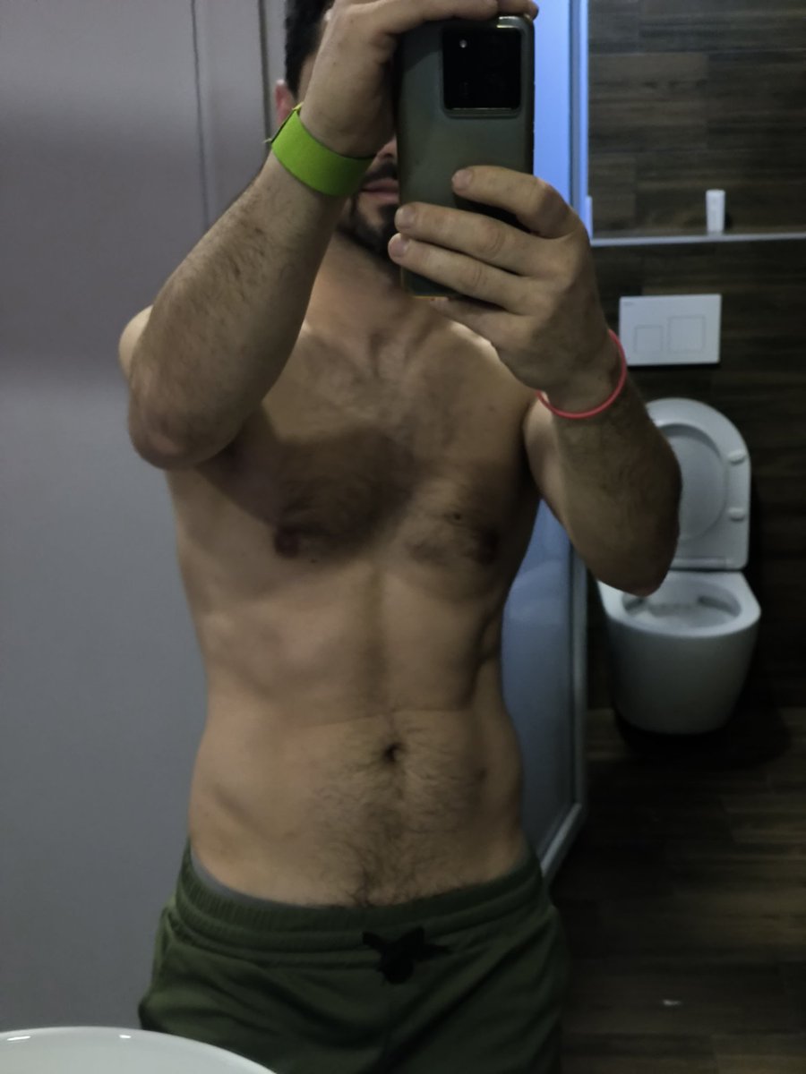 Virtualno tweet media