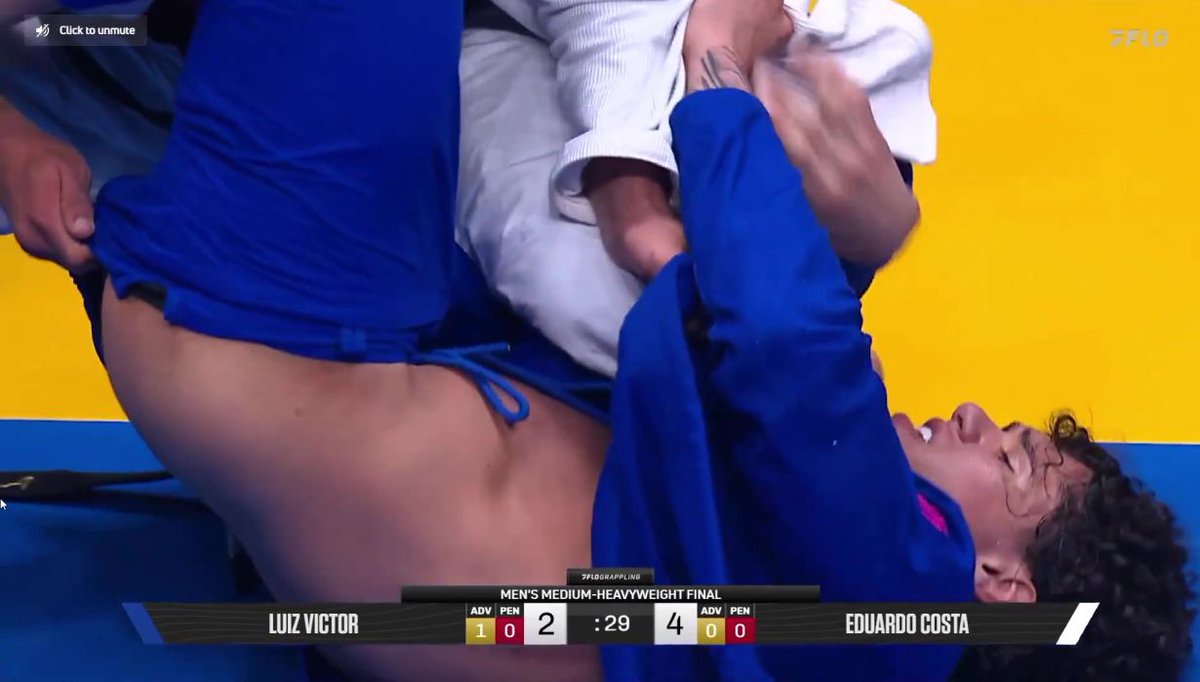 FavoriteHunks tweet media