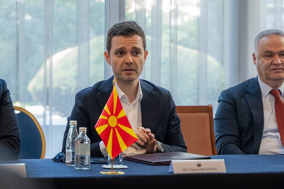 Timco Mucunski tweet media