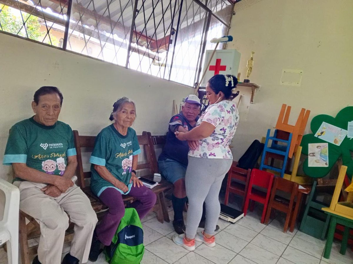 #Pastaza|
Profesionales del  Centro de Salud Fátima realiza  brigada médica dirigida a adultos mayores del Club “Raíces Eternas”, con el objetivo de fortalecer la promoción de la salud y la prevención de enfermedades crónicas como hipertensión y diabetes.
#ElNuevoEcuador