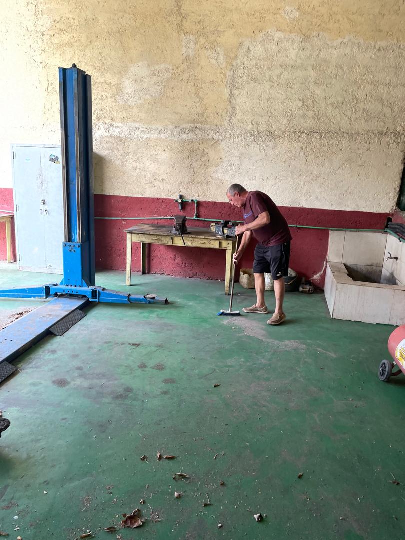 🧹🪏🖌️🗑️🪣¡Cambio de labor en instalaciones del Tribunal Supremo Popular!

🏙️ 🏘️Nuestra ciudad, nuestro hogar, nuestra responsabilidad.

🏡🌲🌷¡Estos espacios son de todos... cuidémoslo todos!

#CubaSoberana 
<a href="/Oscar_CubaTSP/">Oscar Silvera Martínez</a>