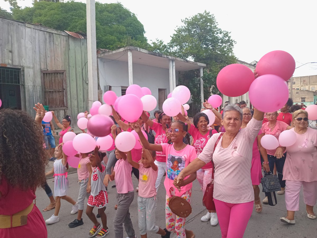 En #Guantámamo el Proyecto Social Monarcas: es una iniciativa que, desde la belleza, la recreación física y el acompañamiento, ofrece a las pacientes oncológicas un lugar para reconstruirse. <a href="/UJCdeCuba/">UJC de Cuba</a> <a href="/UJC__Guantanamo/">UJC Guantánamo</a>