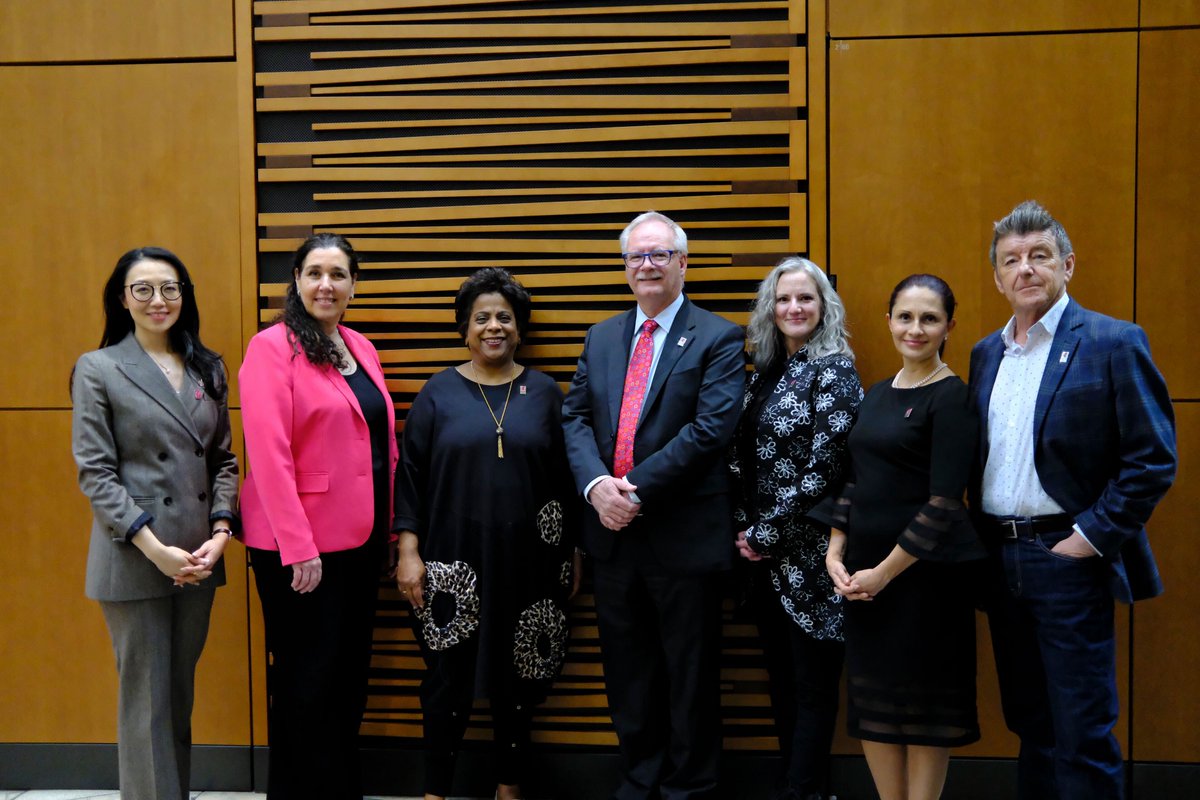 kidneycanada's tweet photo. We were pleased to meet with Minister of Health Marjorie Michel to highlight the release of our National Strategic Framework for CKD: a clear roadmap to transform #KidneyHealth and ensure early detection and timely intervention.

Learn more at https://t.co/9LVKtCLOoG https://t.co/EPU6cUMCe1