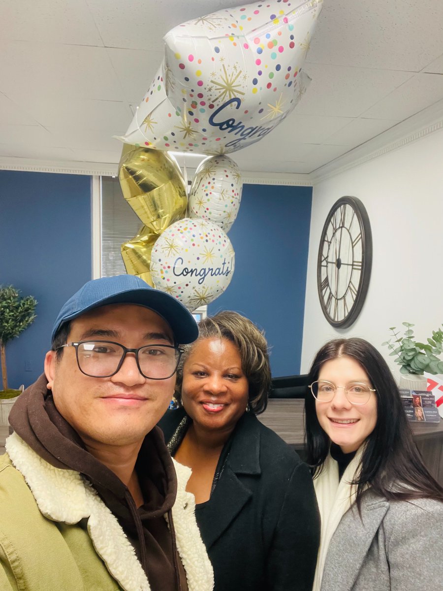 schandy_k's tweet photo. Another client win!
And, another @schandy_k  closing. #marylandrealtor

Repped the buyer🔥

Charm city, heck yeah💖https://t.co/vbE3H13Sy6 #HomeBuying https://t.co/5wGNj2HUYI