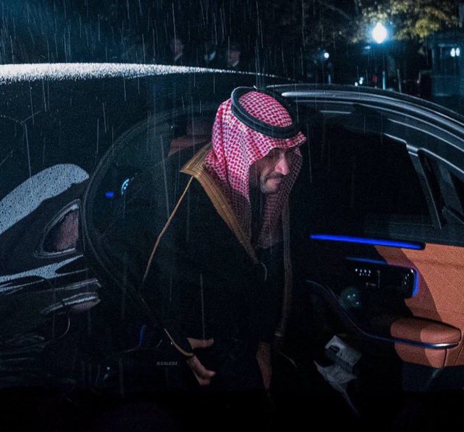 noraaqf1's tweet photo. محمد اللي بالمكارم له وسام
سيف الحزم، ورمز عز ومجد
سلمت يا رافع لواء القيادة
يا ابن سلمان، يا تاج السيادة
ندعو الله يحفظك دوم فيك السعادة
ويمد عمرك بالنصر والزيادة https://t.co/jdszmxn5q4