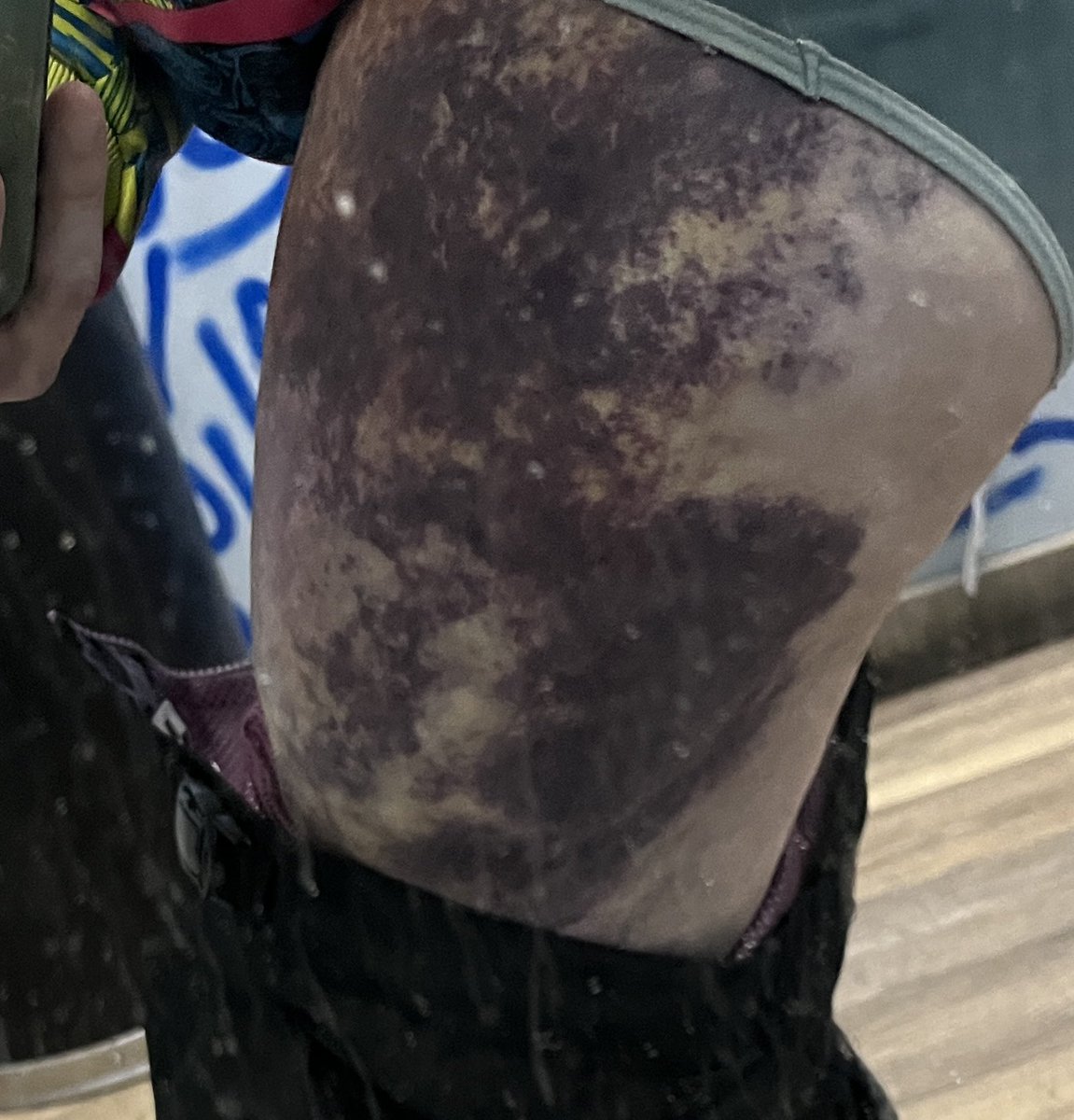 Colleen aka Paintitbright tweet media