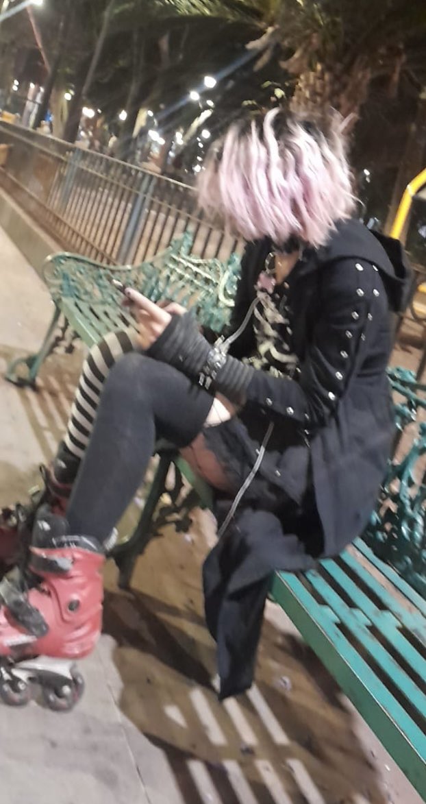 elseirius's tweet photo. unemployed final boss: https://t.co/SFXZzUK2XL