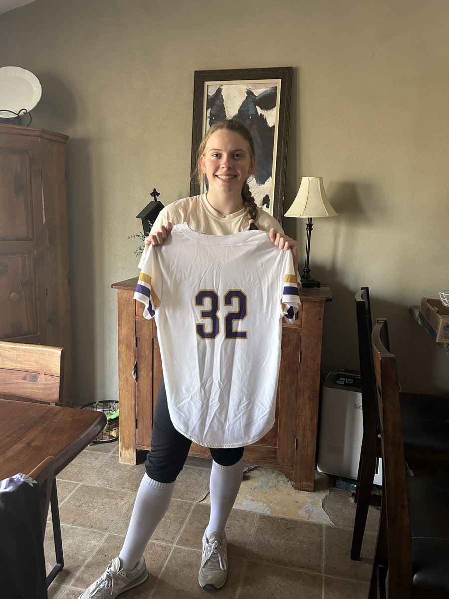 Kelly Rowold tweet media