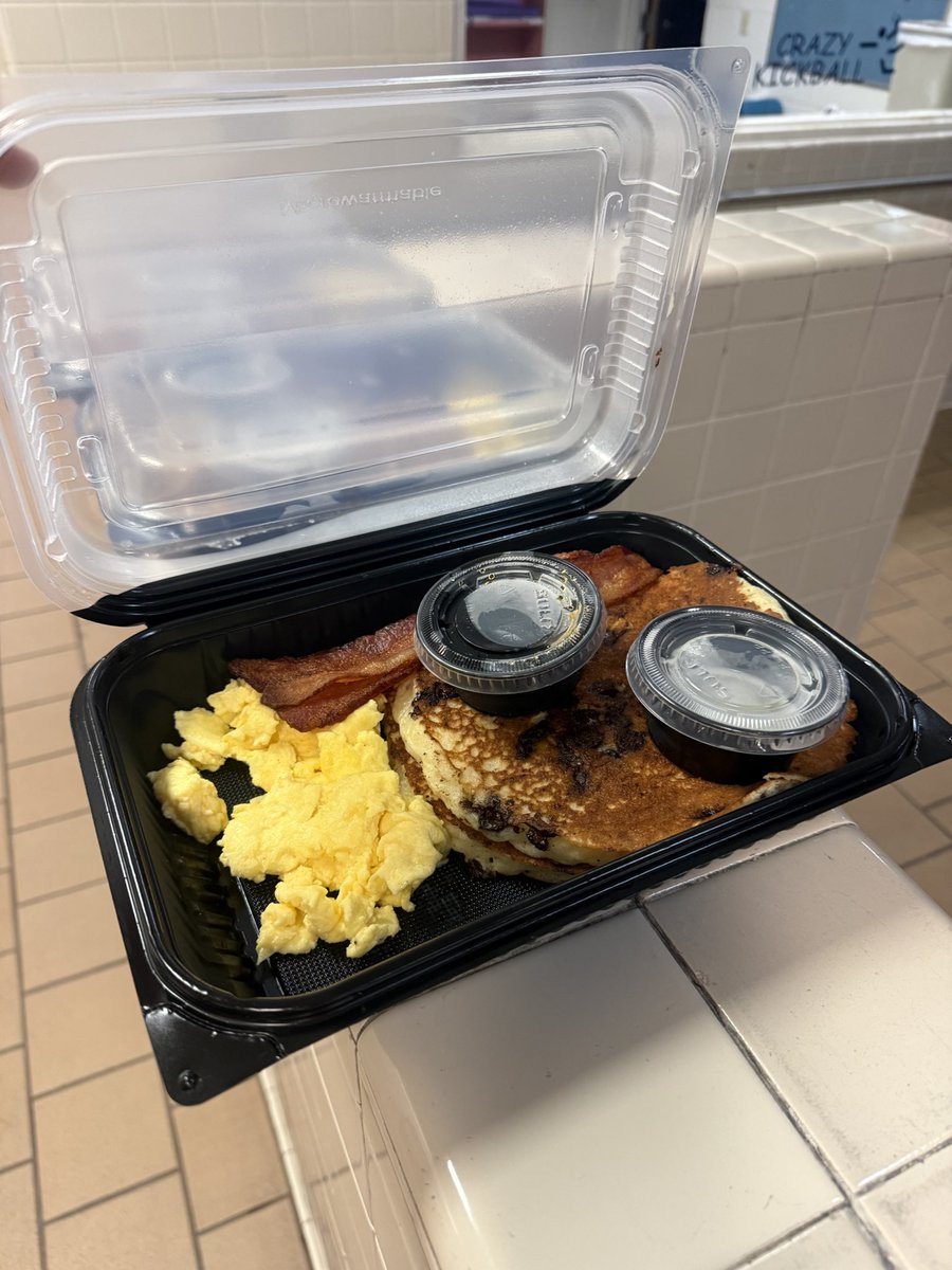 Estero High School FB tweet media