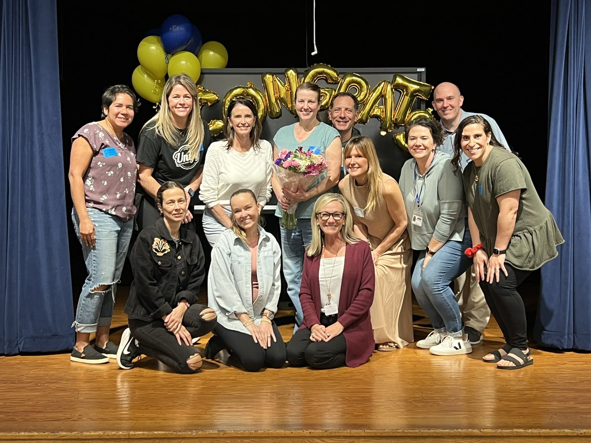 AlantonAstros's tweet photo. Congrats to Mrs. Laura Frank, Alanton’s 2026 Volunteer of the Year! 💥🚀💥 https://t.co/jEeiwN408L