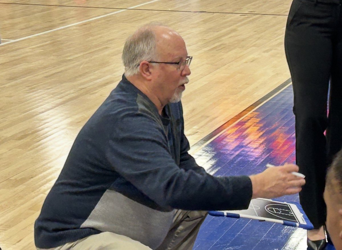 pchristy11's tweet photo. Frenship Girls Basketball Coach Trent Hilliard Announces Retirement after 36 years in Education/Coaching. 

He spent the last 12 years at Frenship. 

Hilliard previously coached the Lubbock Cooper girls. He won over 500 games in his career

Congrats Coach https://t.co/QmJ7fAqTz3