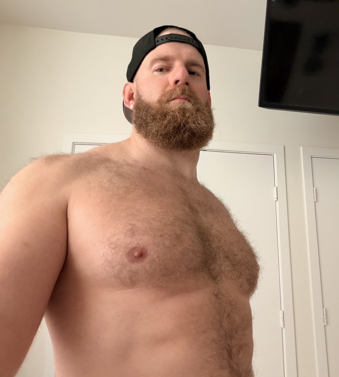 Bigger Bro tweet media